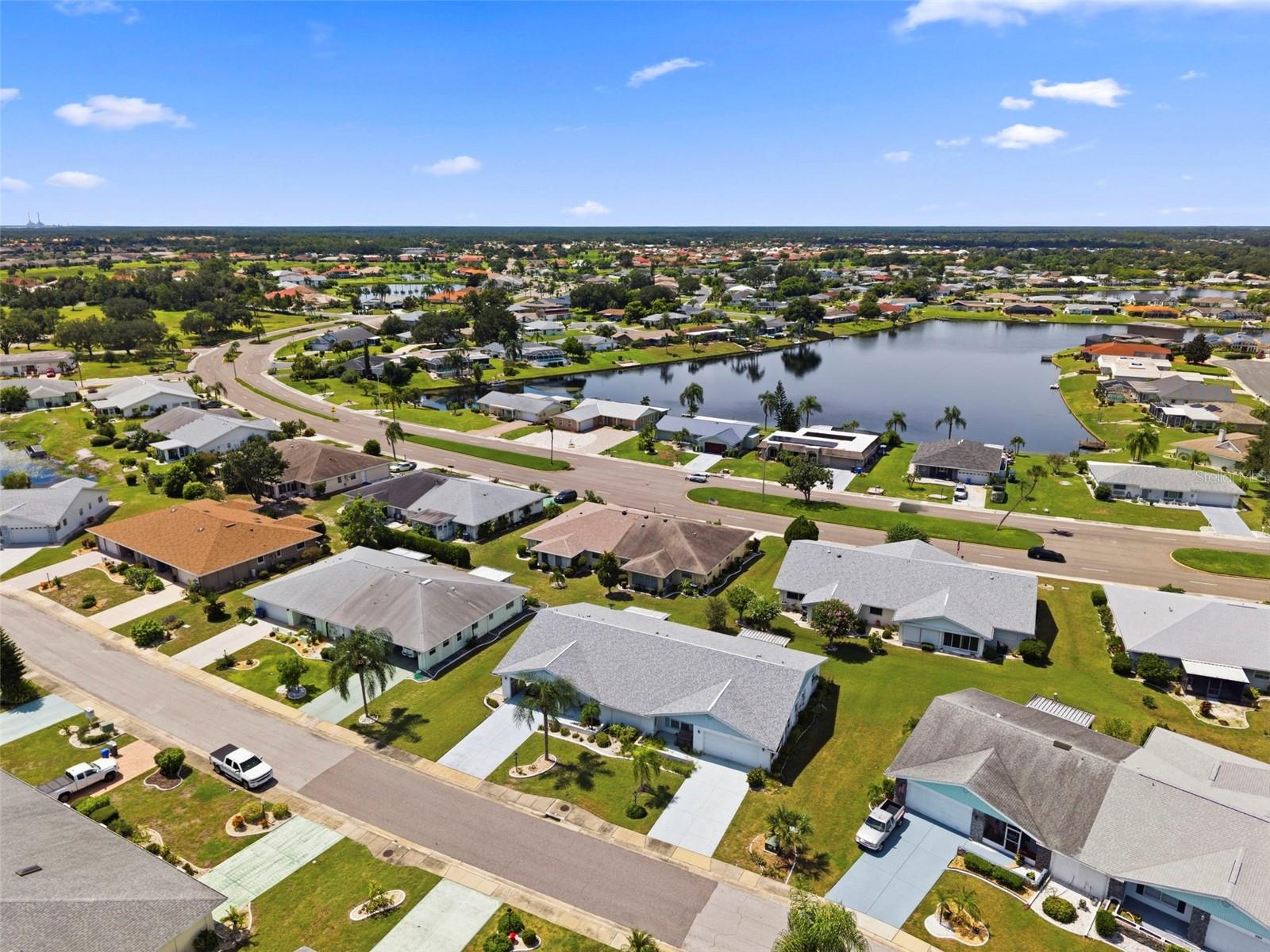 309 GREEN MANOR DR — photo 32