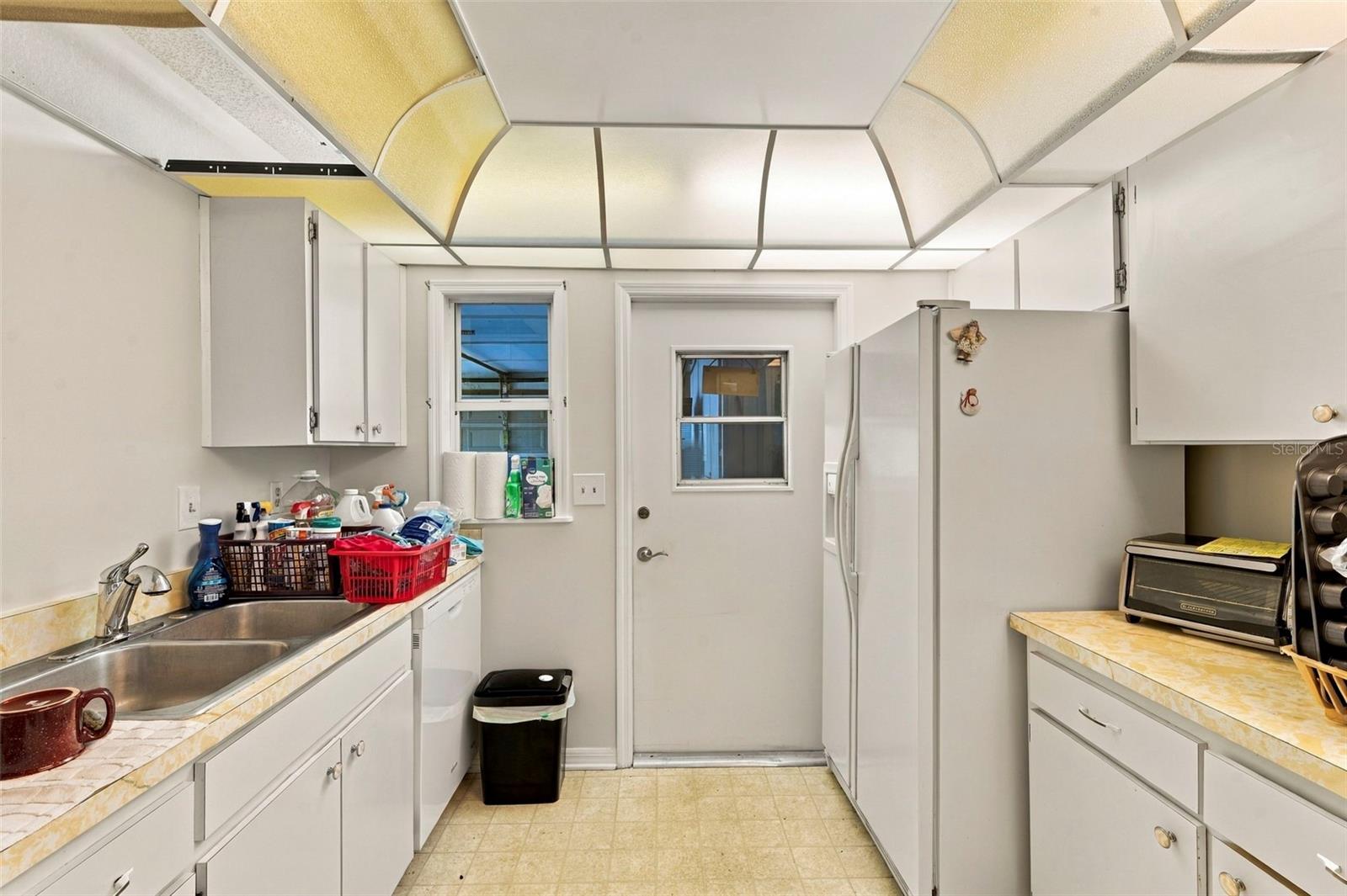 309 GREEN MANOR DR — photo 13