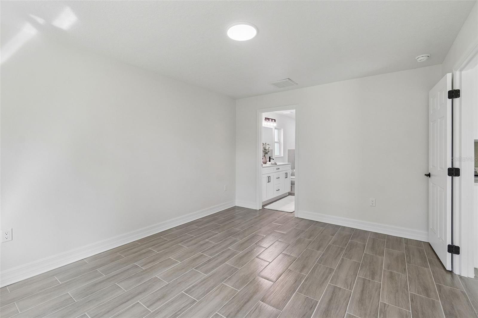 5535 TEVIS TER — photo 15