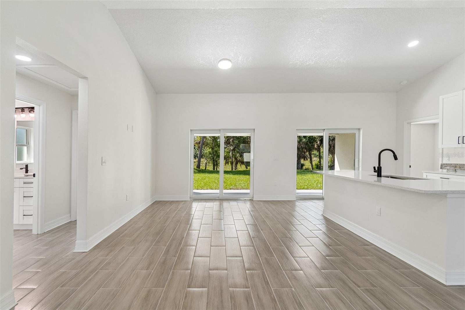 5535 TEVIS TER — photo 4
