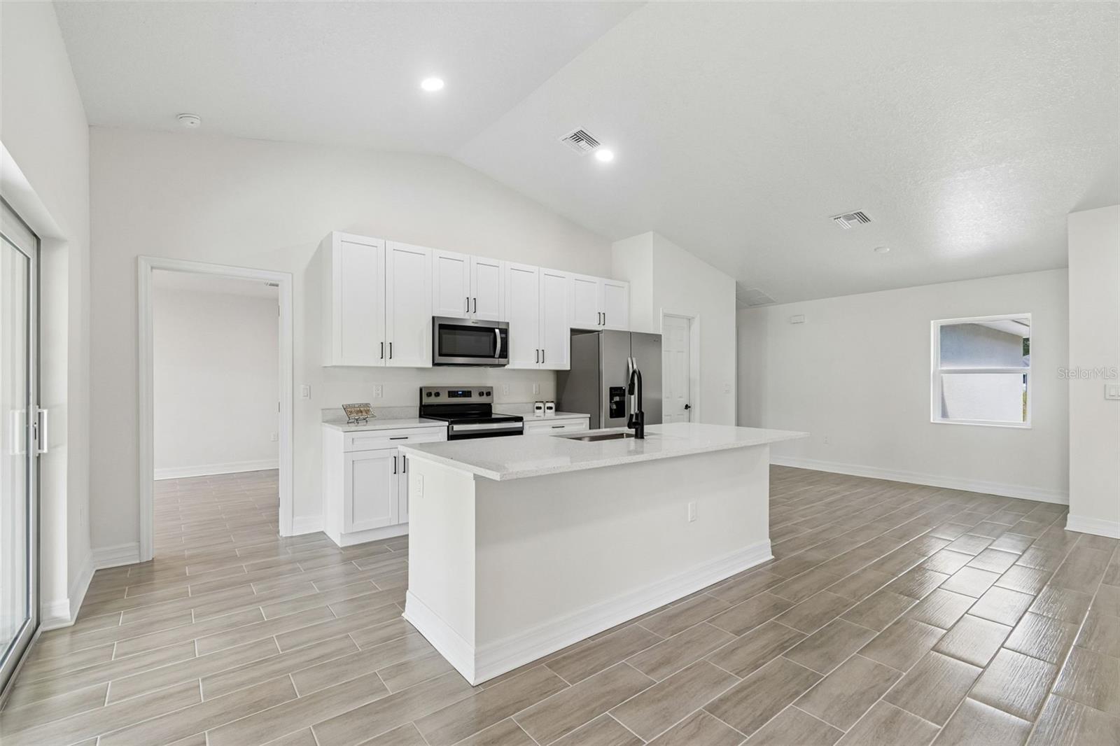 5535 TEVIS TER — photo 8