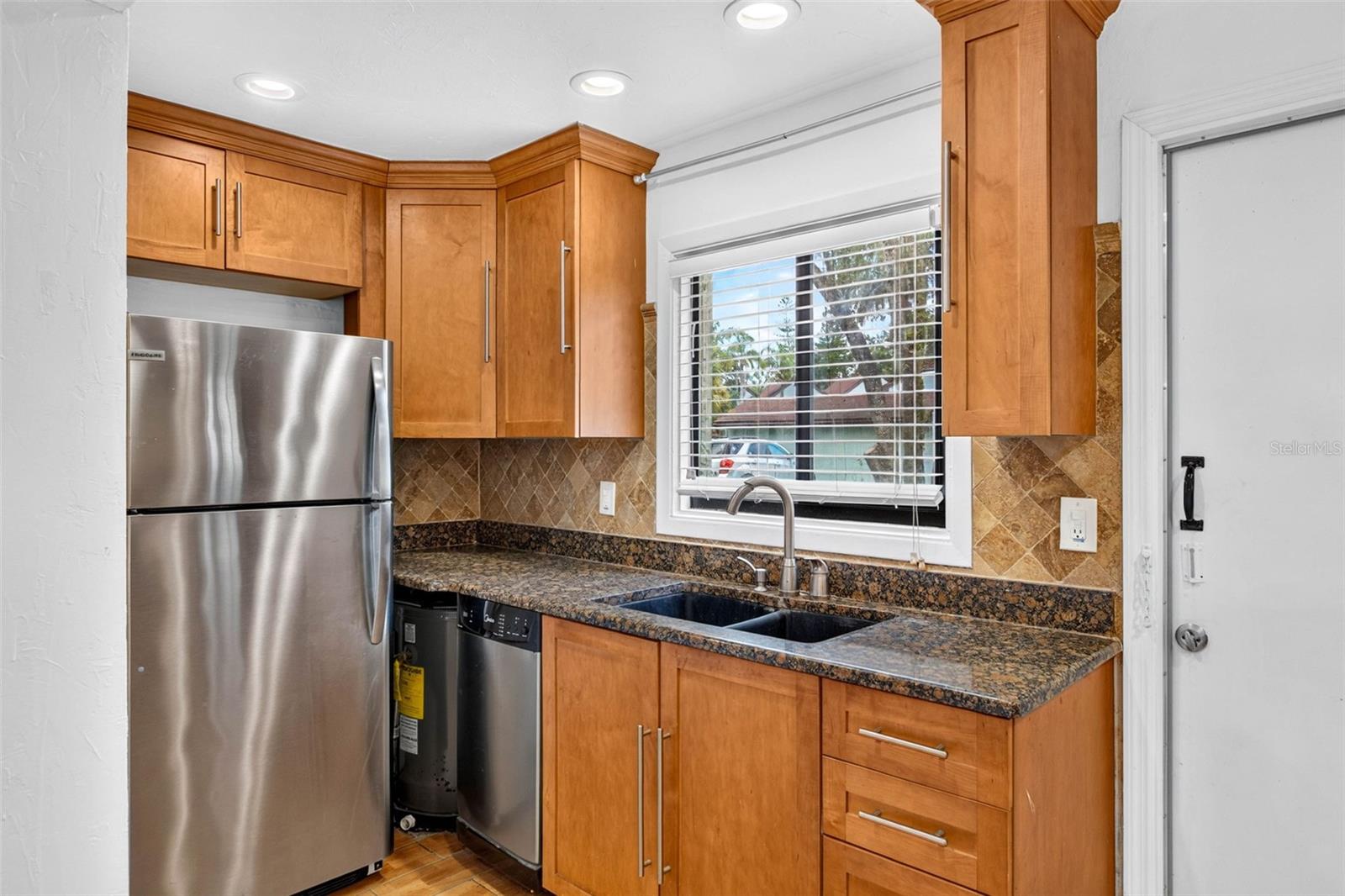 5627 ASHLEY OAKS DR #2 — photo 7