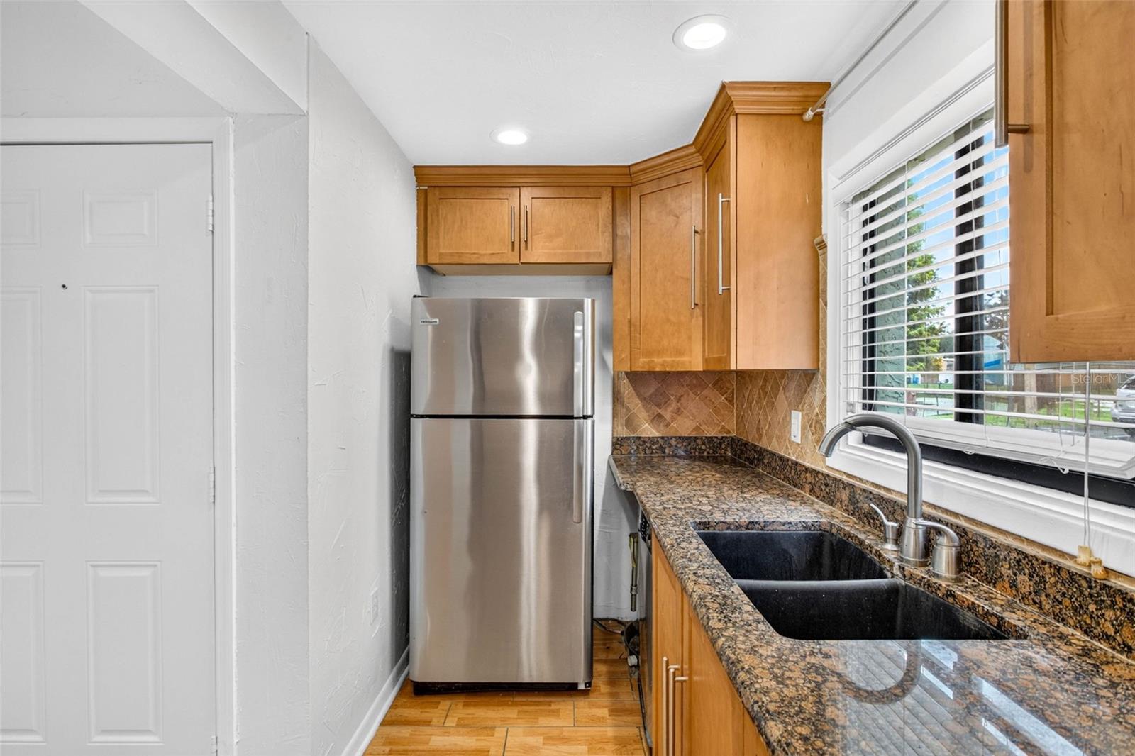 5627 ASHLEY OAKS DR #2 — photo 8