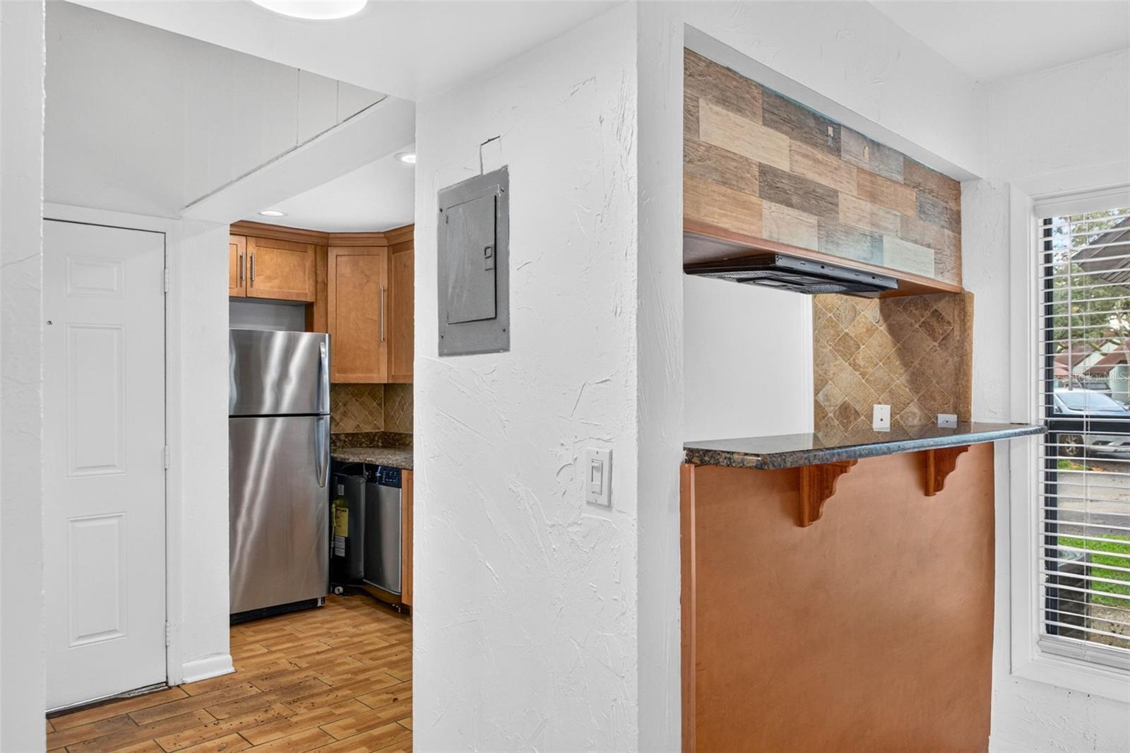 5627 ASHLEY OAKS DR #2 — photo 5