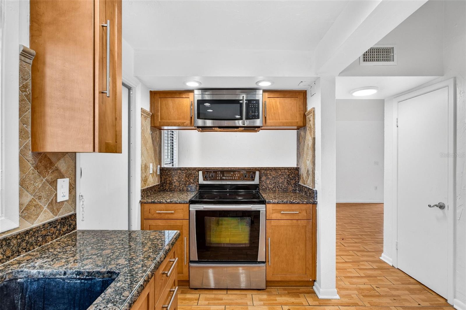 5627 ASHLEY OAKS DR #2 — photo 9