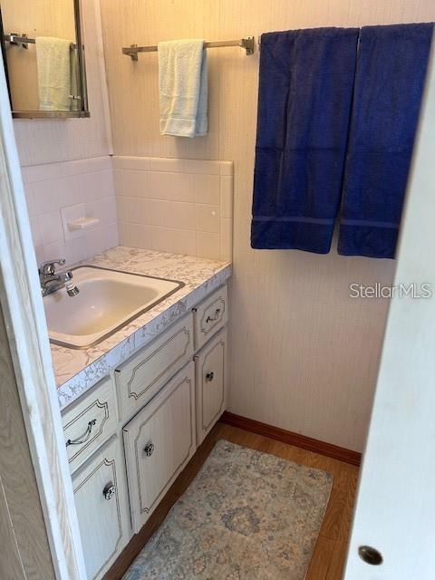 714 S GREEN CIR — photo 11