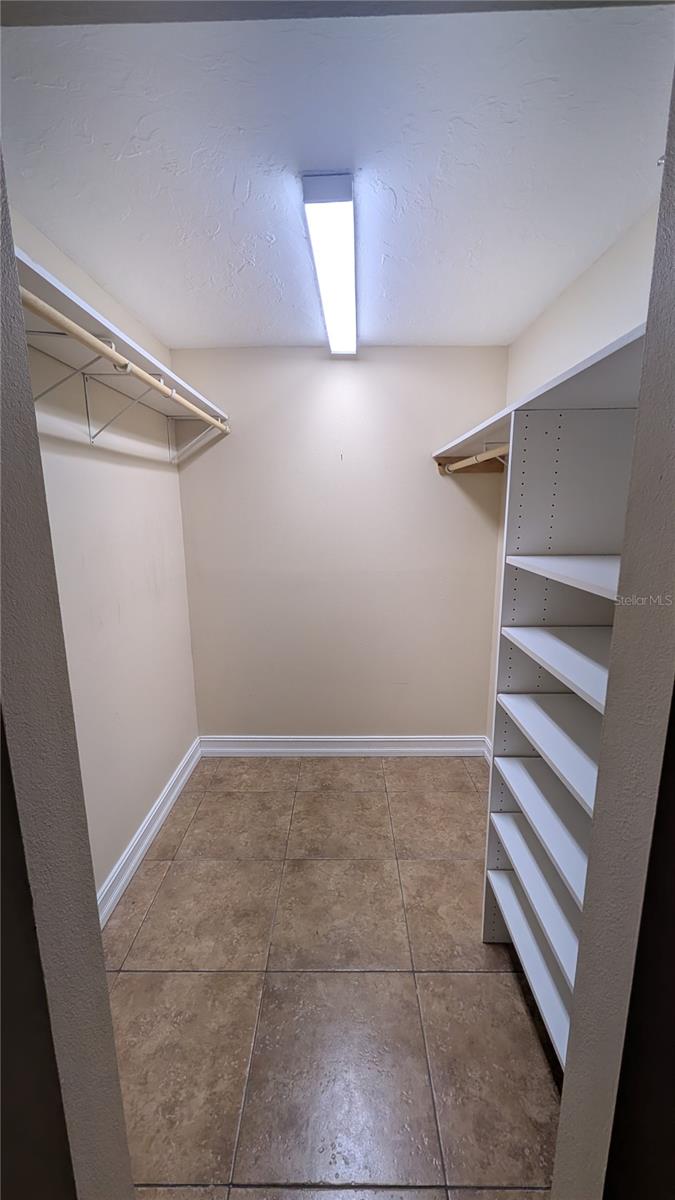 4615 OAK FOREST DR E #22 — photo 20