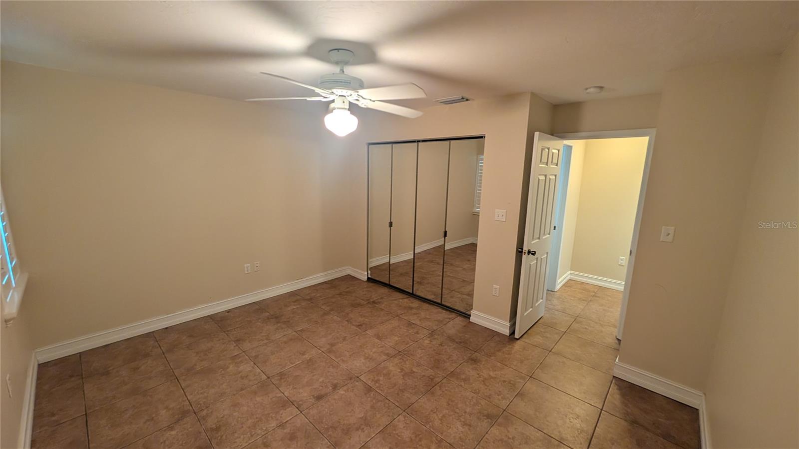4615 OAK FOREST DR E #22 — photo 22