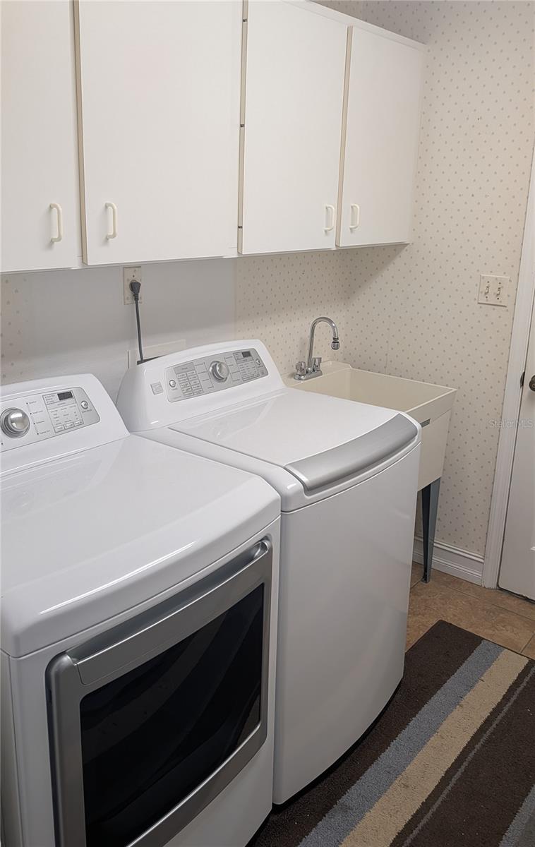 4615 OAK FOREST DR E #22 — photo 26