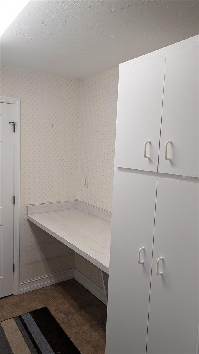 4615 OAK FOREST DR E #22 — photo 27