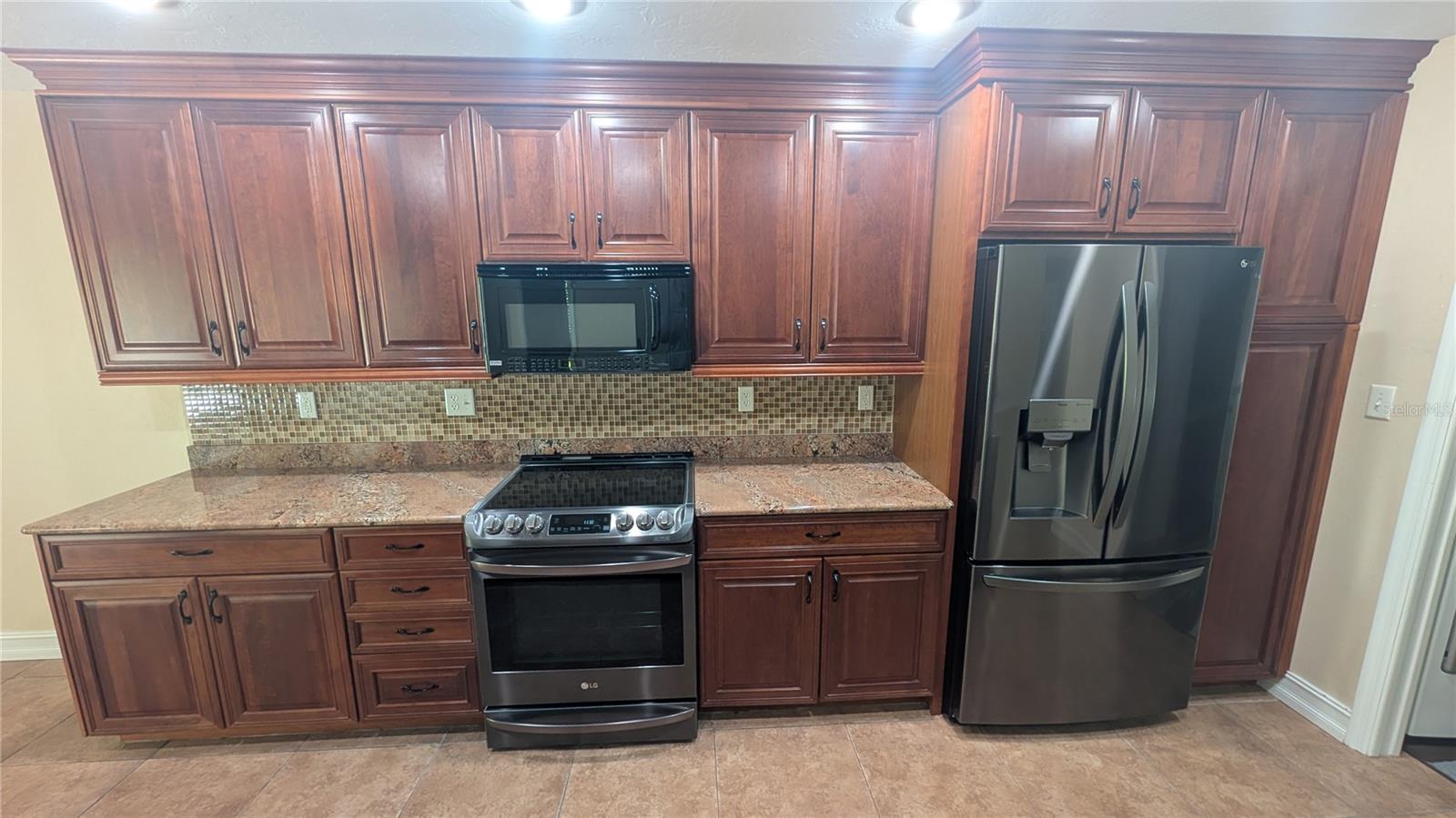 4615 OAK FOREST DR E #22 — photo 10