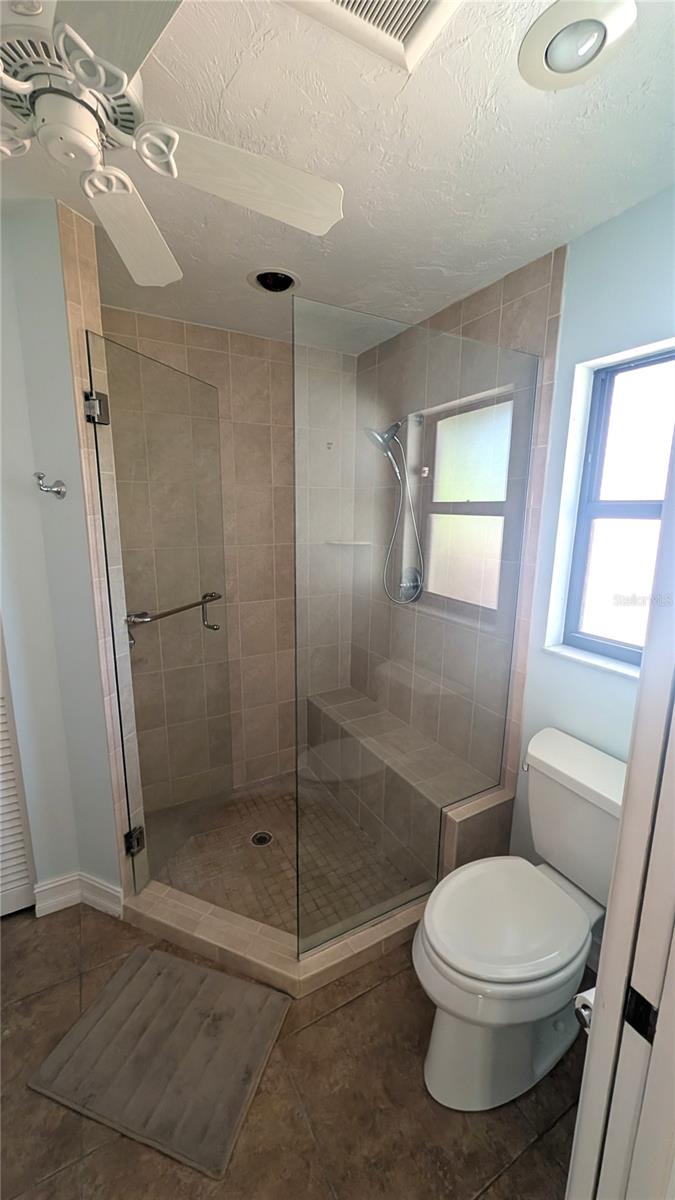4615 OAK FOREST DR E #22 — photo 16