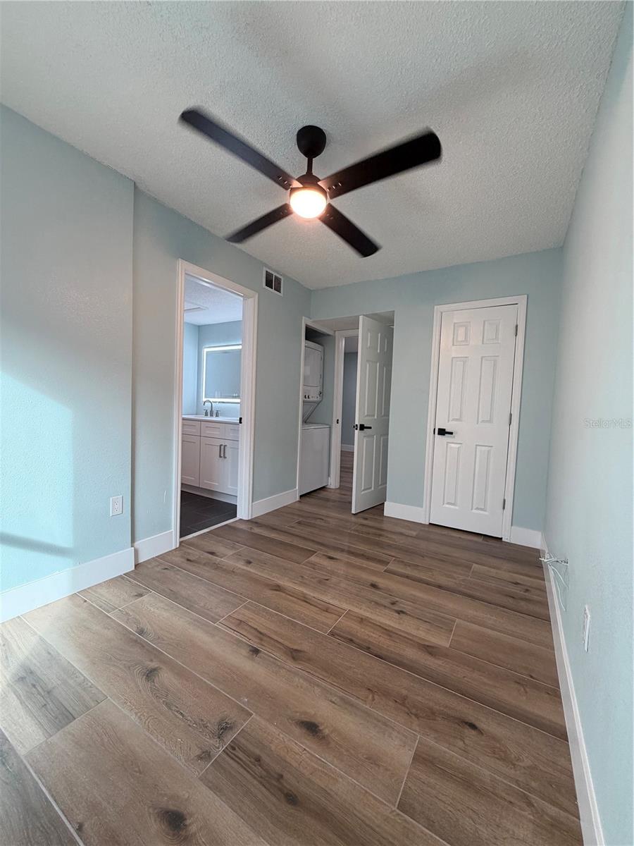 230 MEDALLION BLVD #C — photo 18