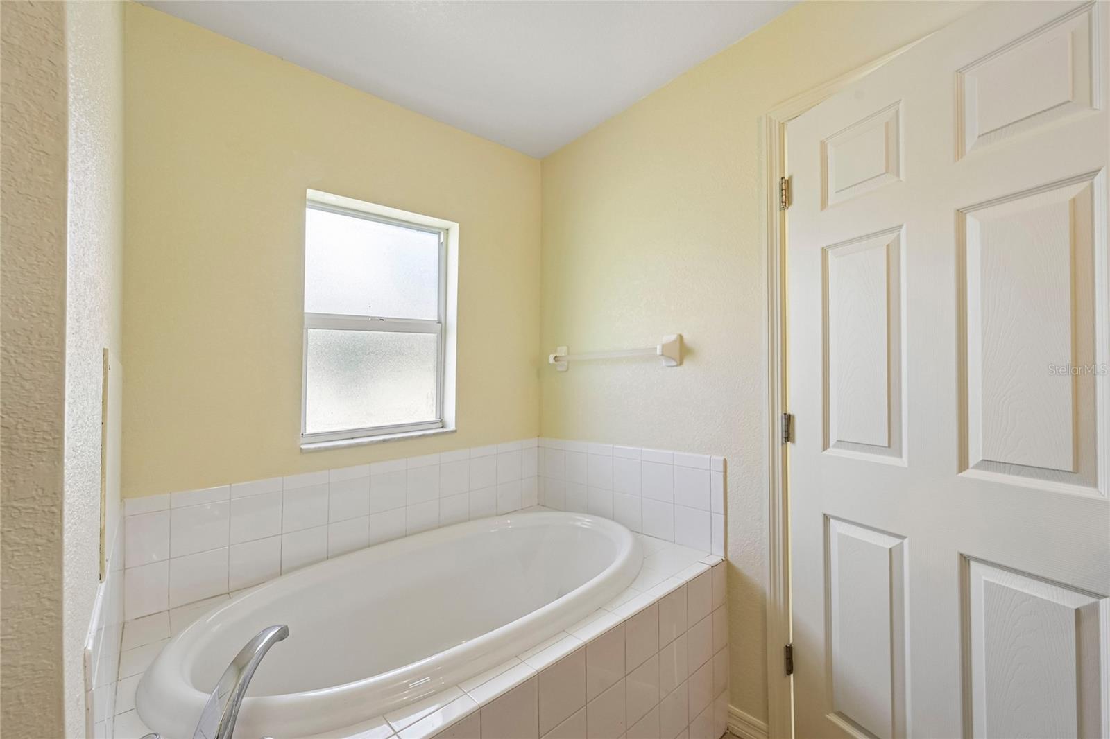 1806 BOSWELL ST — photo 27