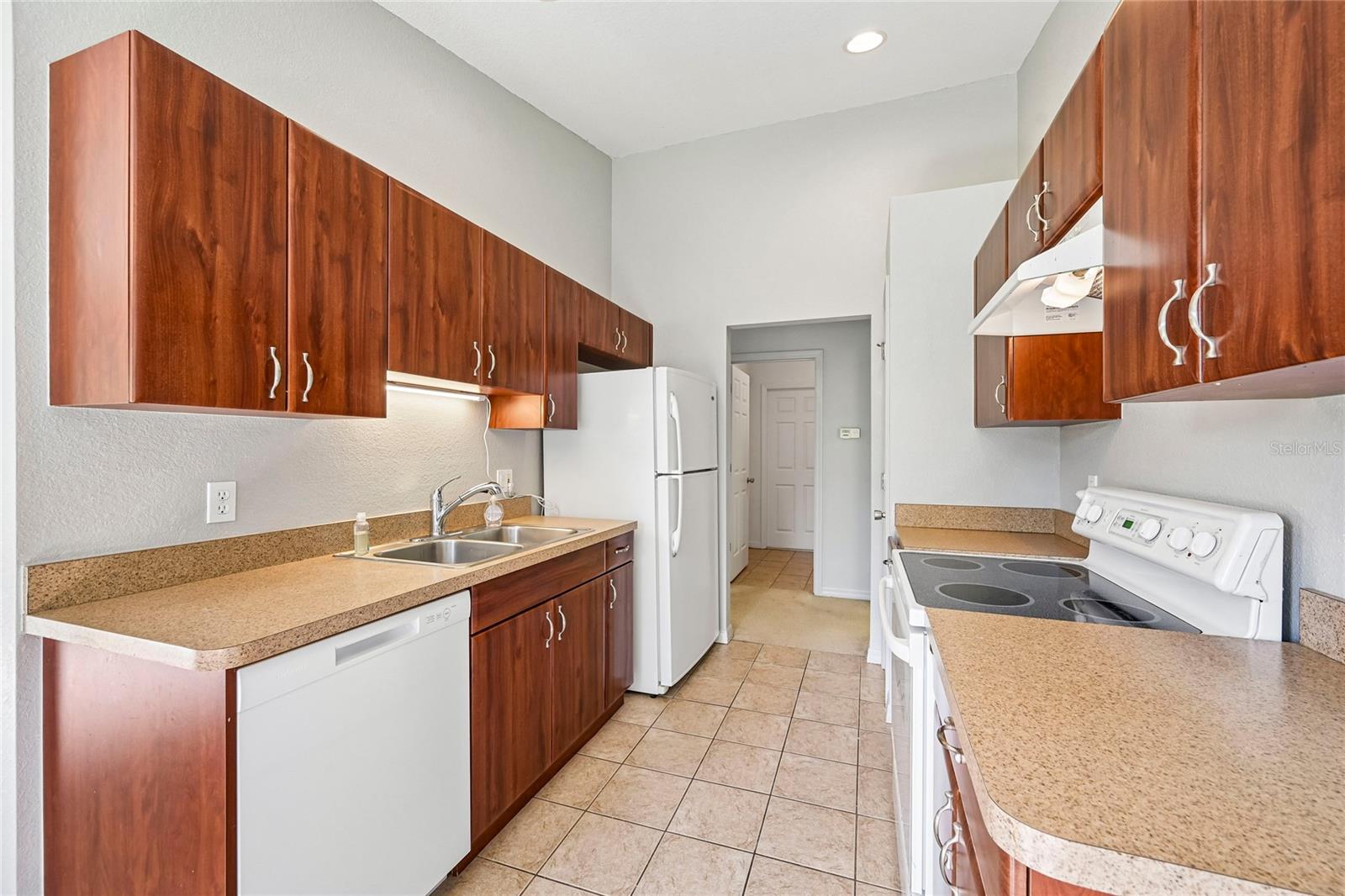 1806 BOSWELL ST — photo 17