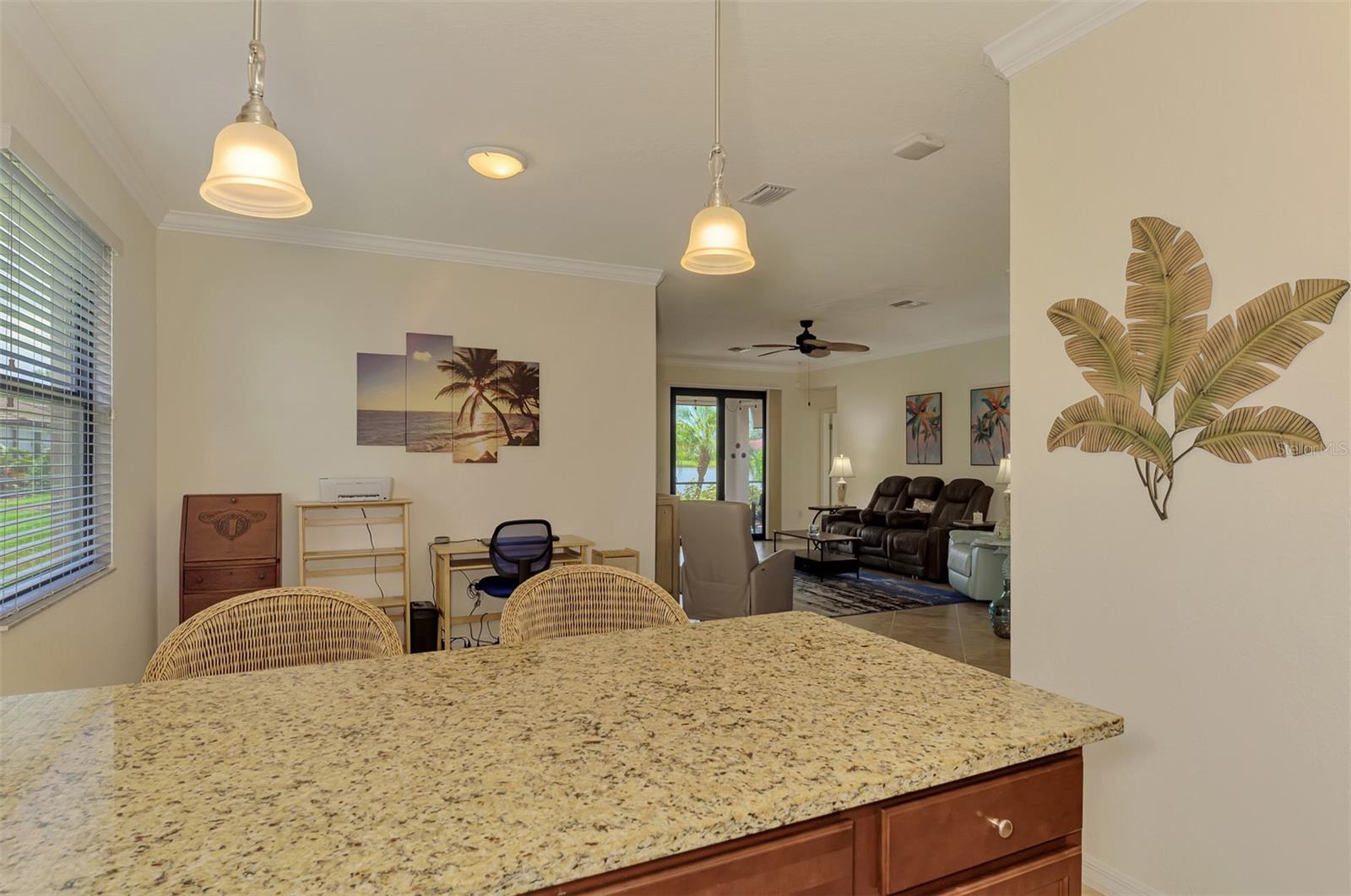 9845 HILLTOP DR — photo 35