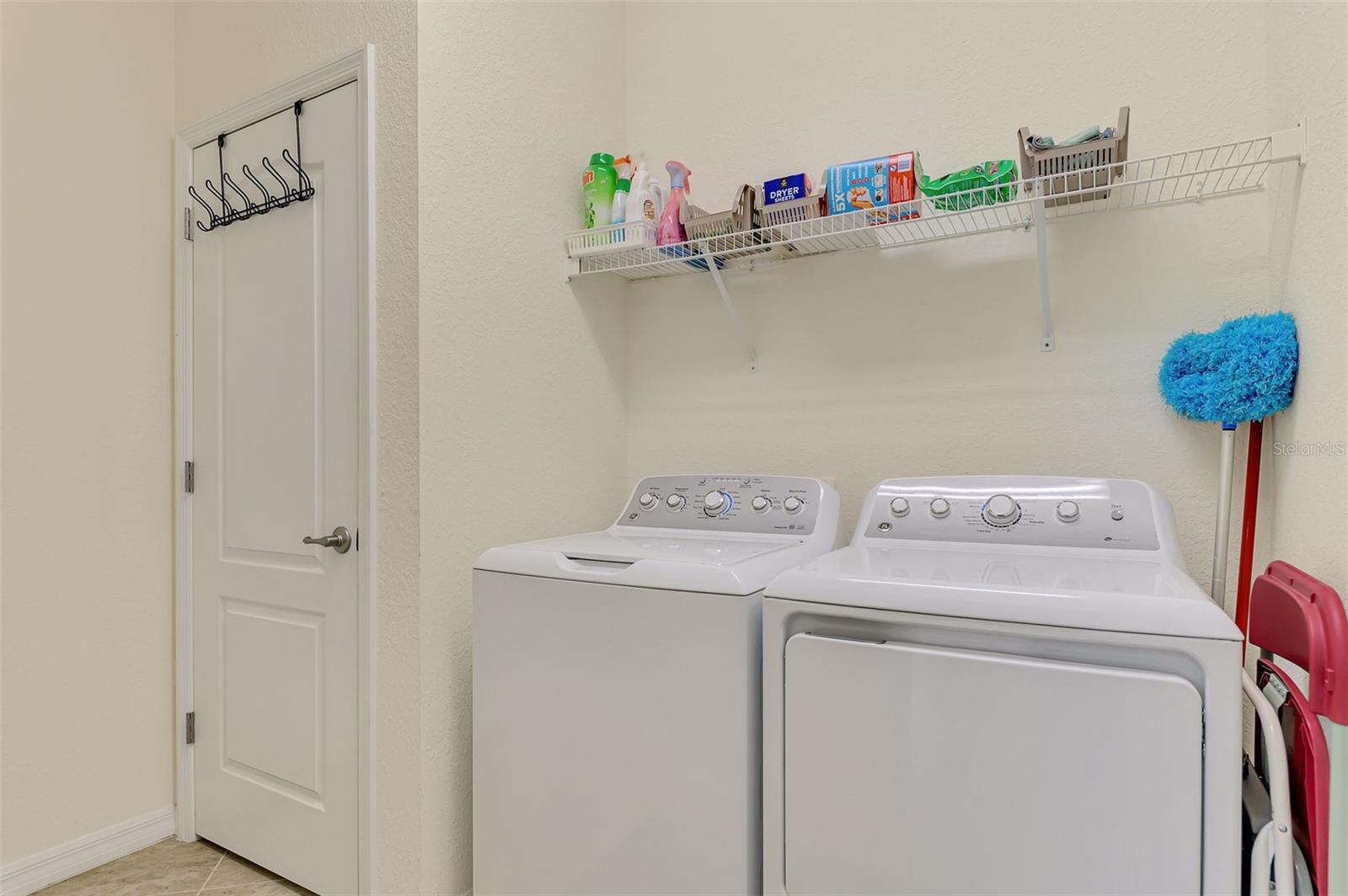 9845 HILLTOP DR — photo 49