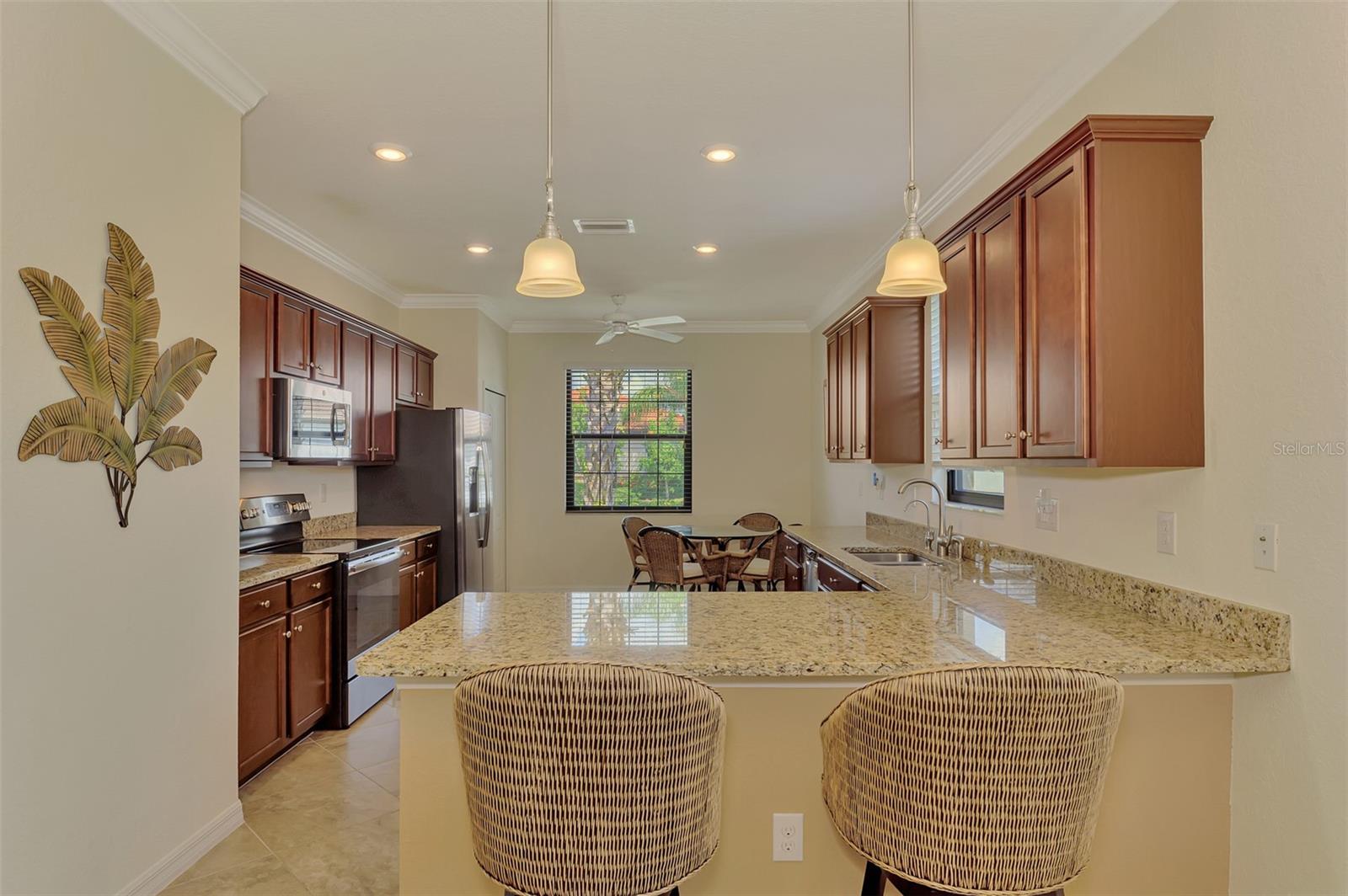 9845 HILLTOP DR — photo 27