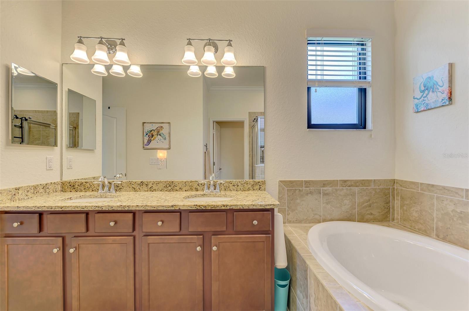 9845 HILLTOP DR — photo 43