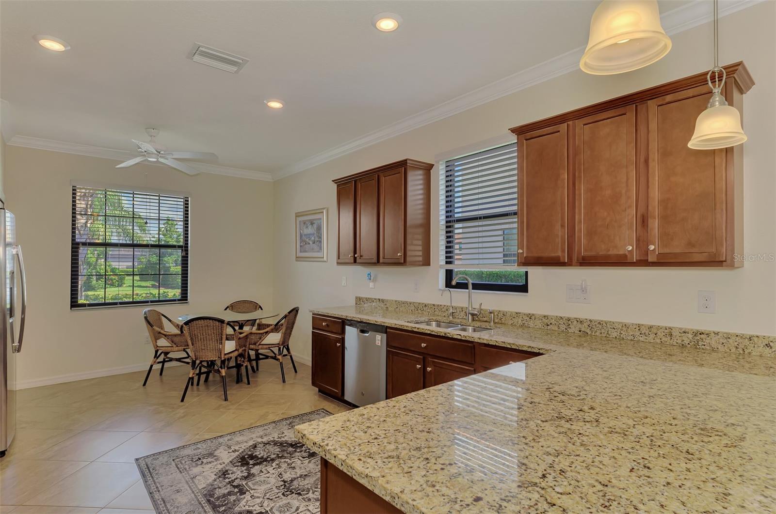 9845 HILLTOP DR — photo 28