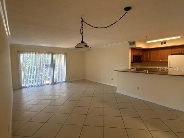 2400 FEATHER SOUND DR #1431 — photo 2