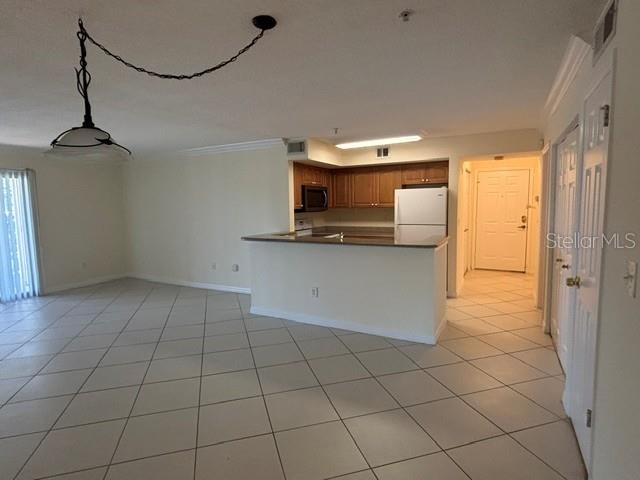 2400 FEATHER SOUND DR #1431 — photo 3