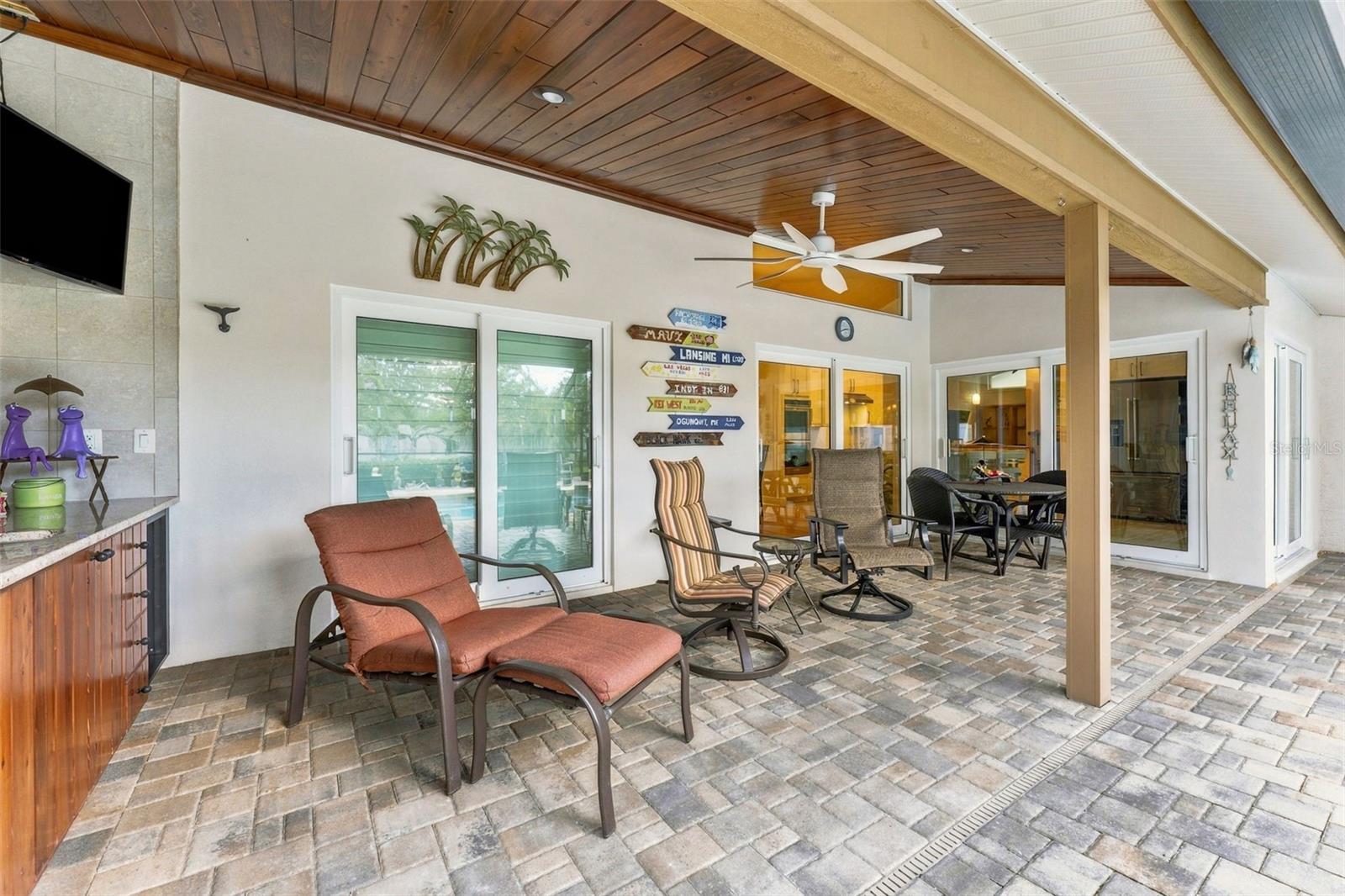 531 WALKER RD — photo 46