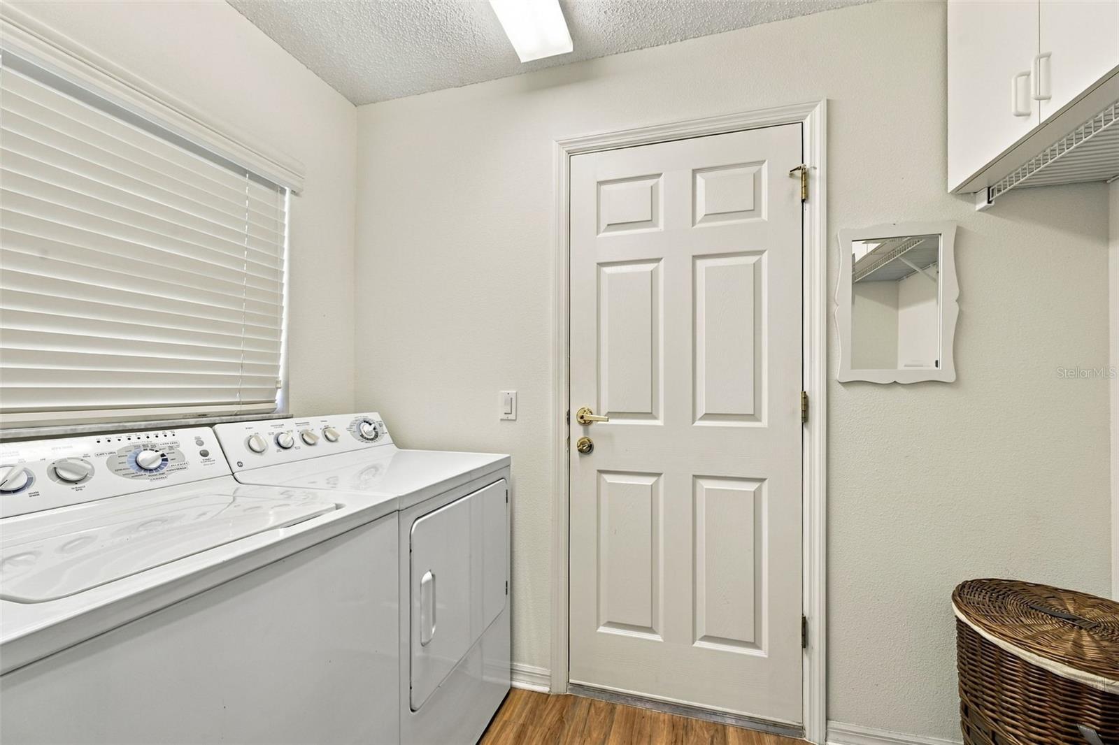 1202 WOLFORD DR — photo 16
