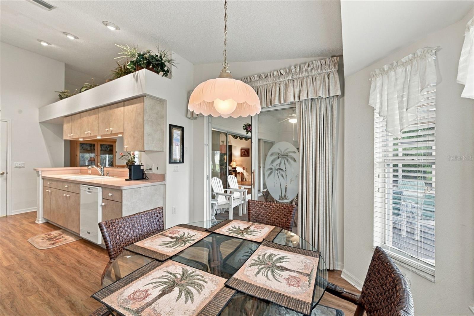 1202 WOLFORD DR — photo 15