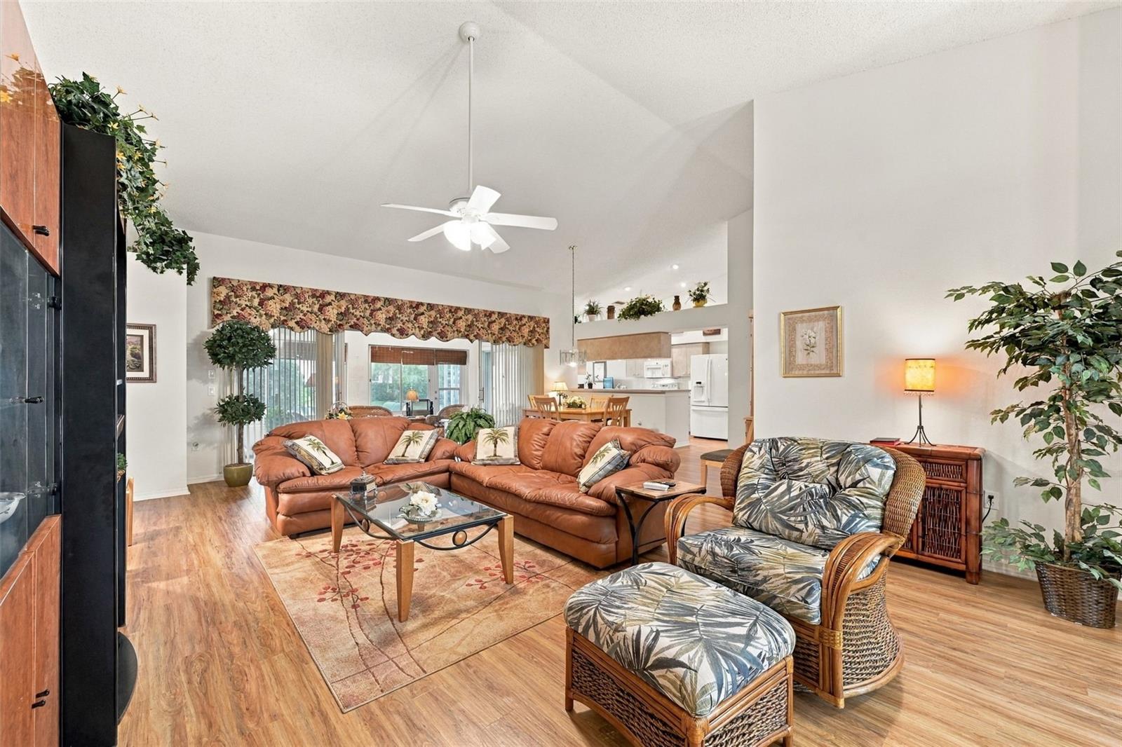 1202 WOLFORD DR — photo 7