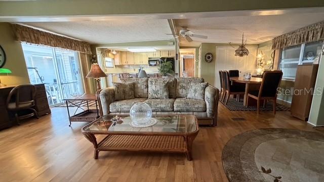 814 TURF — photo 3