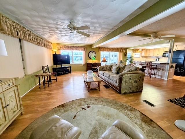 814 TURF — photo 4
