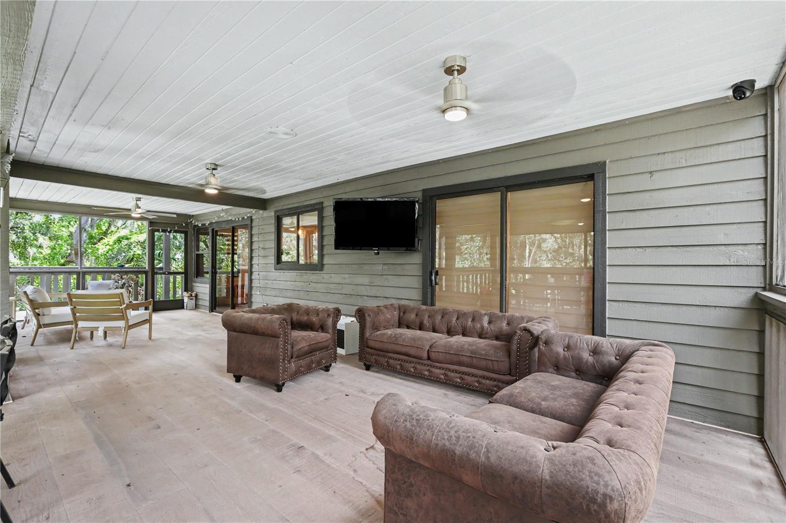 8224 REVELS RD — photo 22