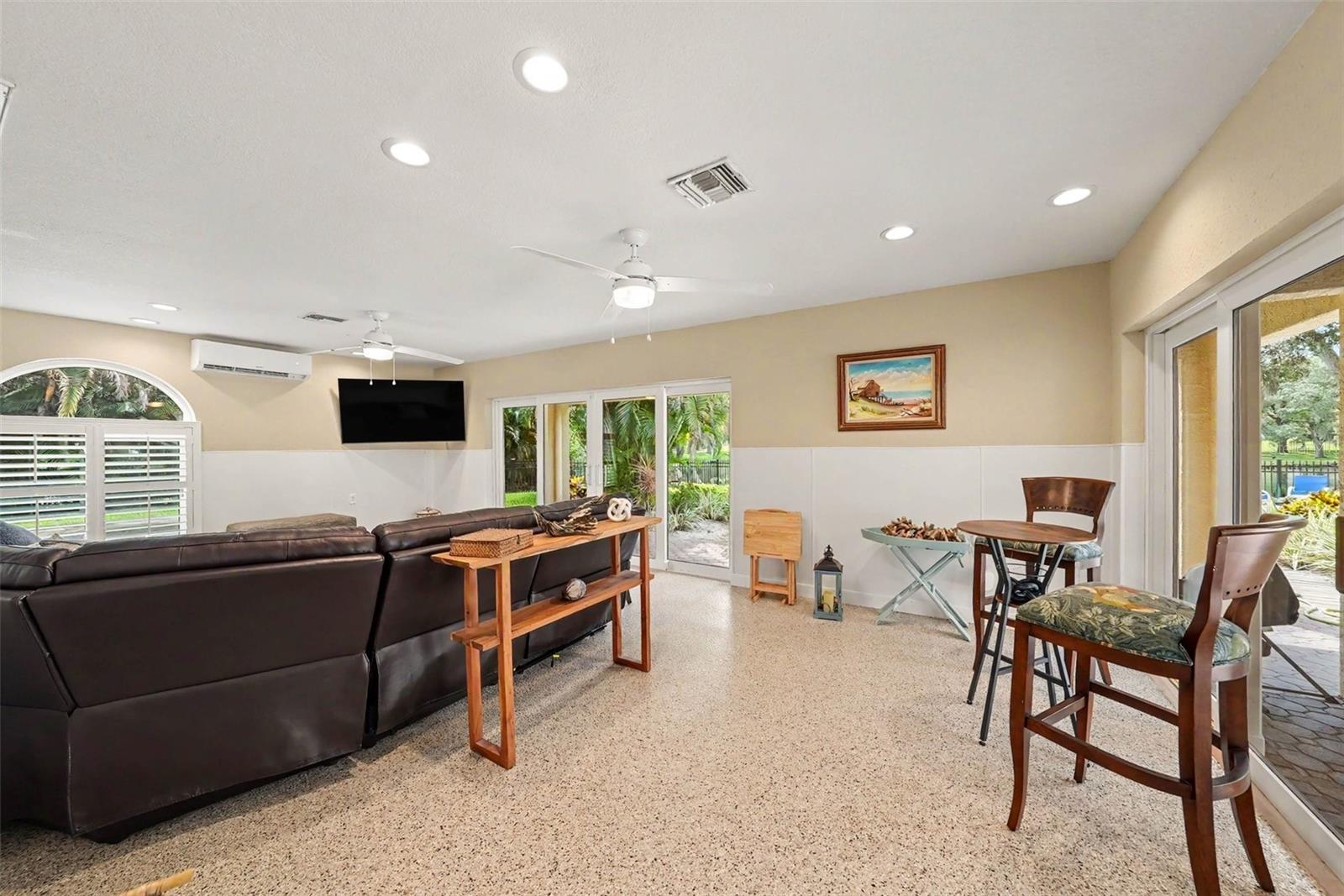 1021 W HENRY AVE — photo 30