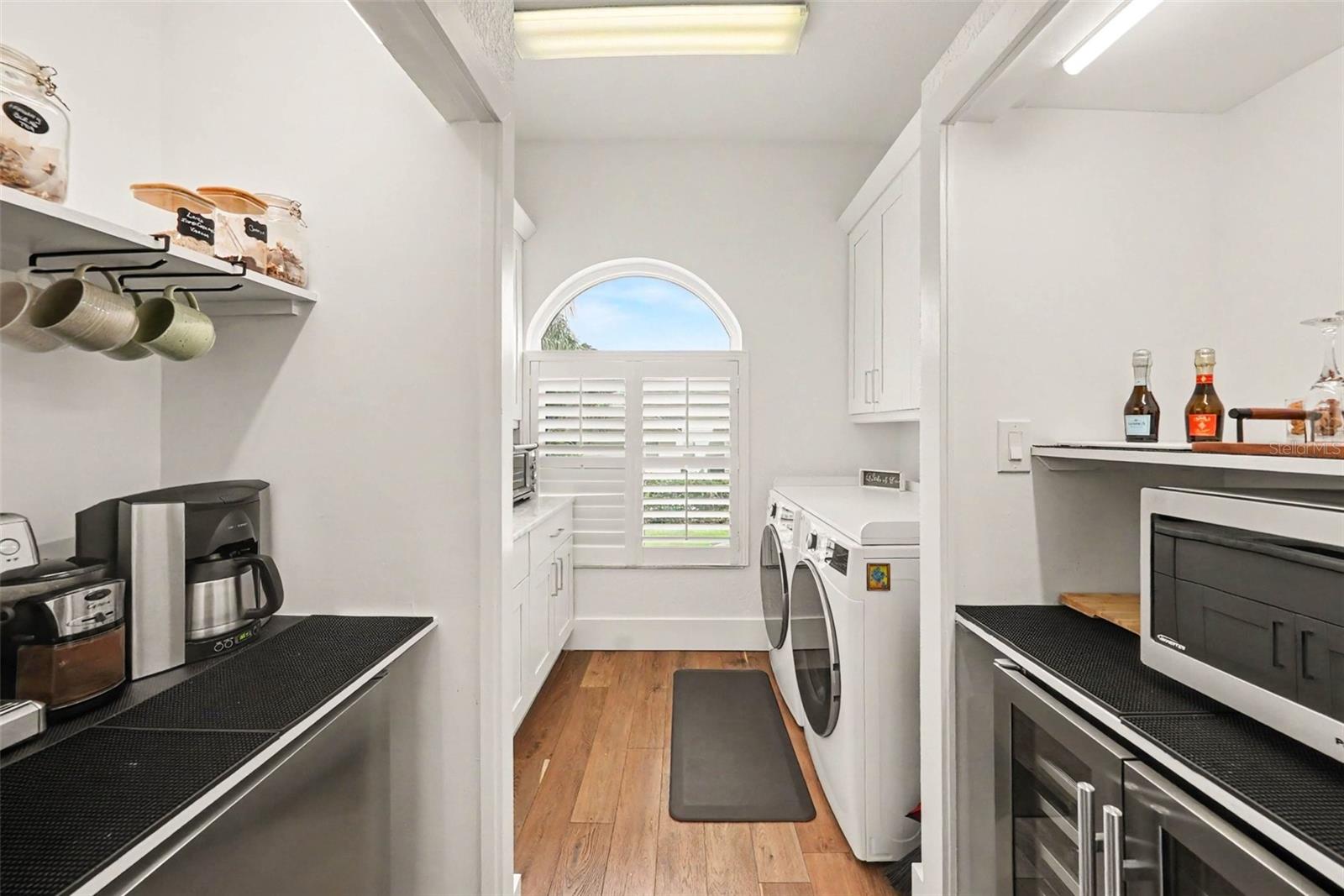 1021 W HENRY AVE — photo 17