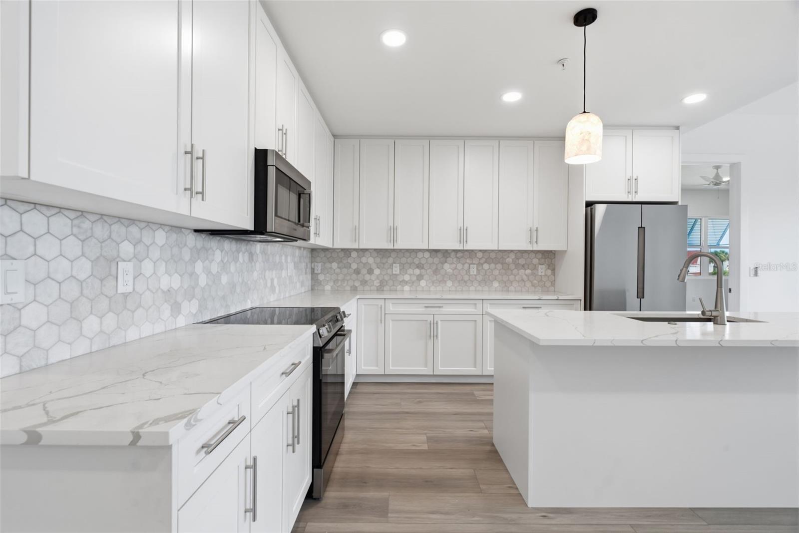 13655 GULF BLVD #201 — photo 14