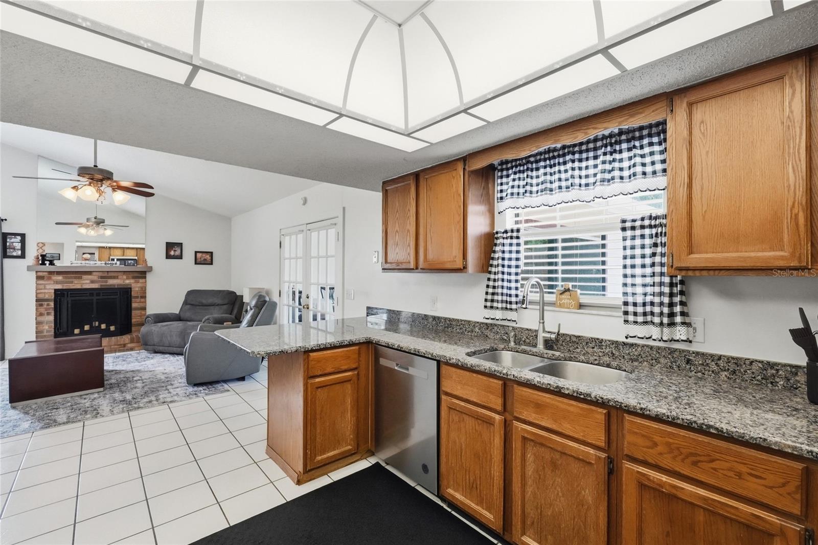 4272 PRAIRIE VIEW DR — photo 26