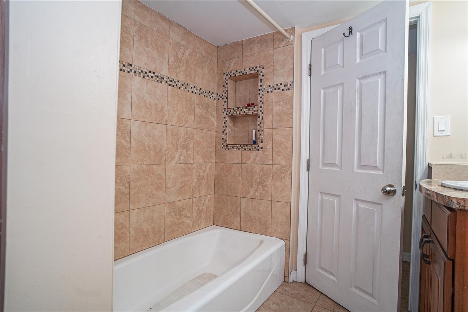8000 BELCHER LN — photo 11