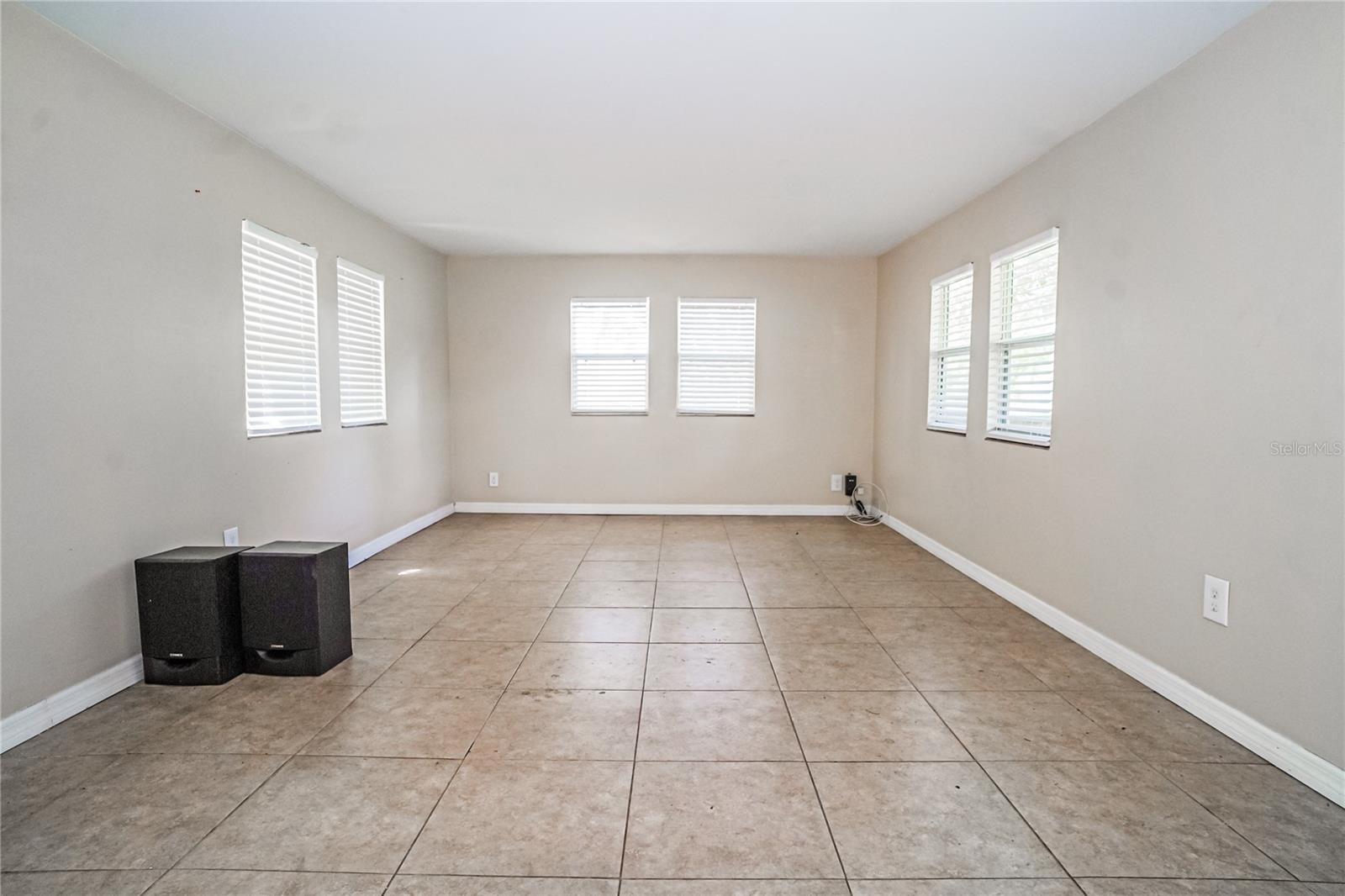 8000 BELCHER LN — photo 14