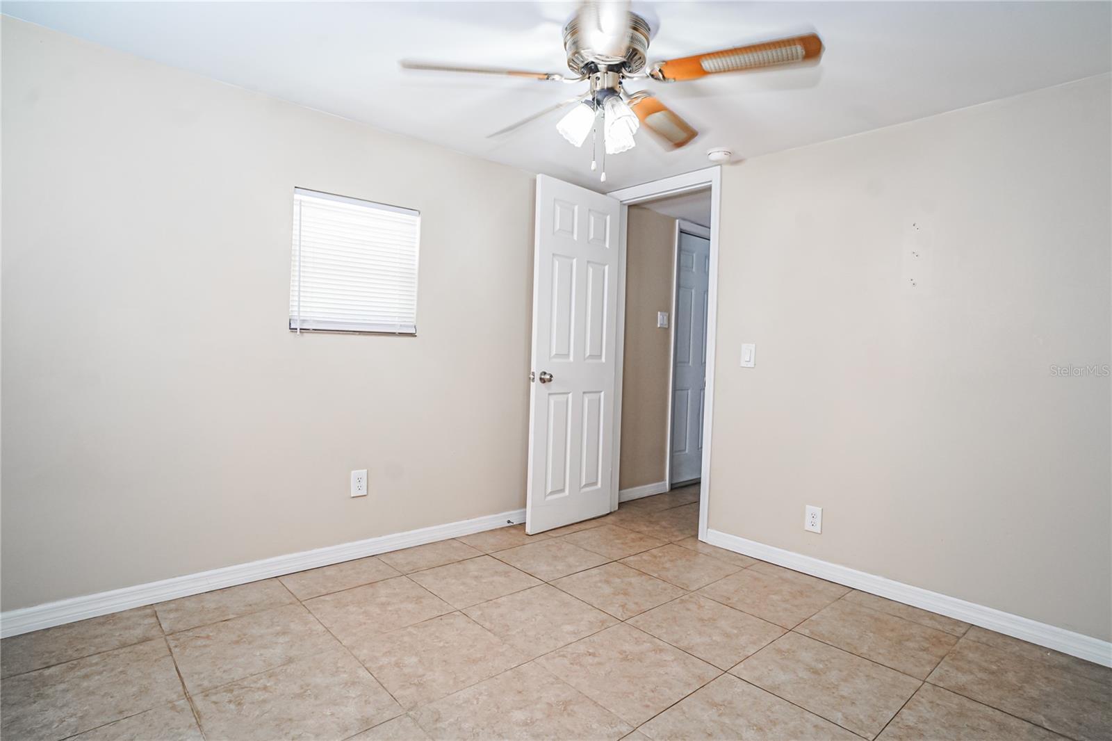 8000 BELCHER LN — photo 13