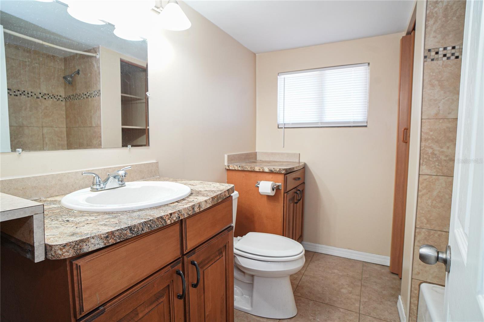 8000 BELCHER LN — photo 10