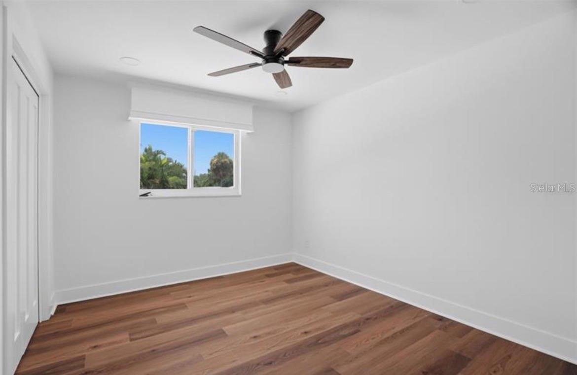 5101 DOVER ST NE — photo 16
