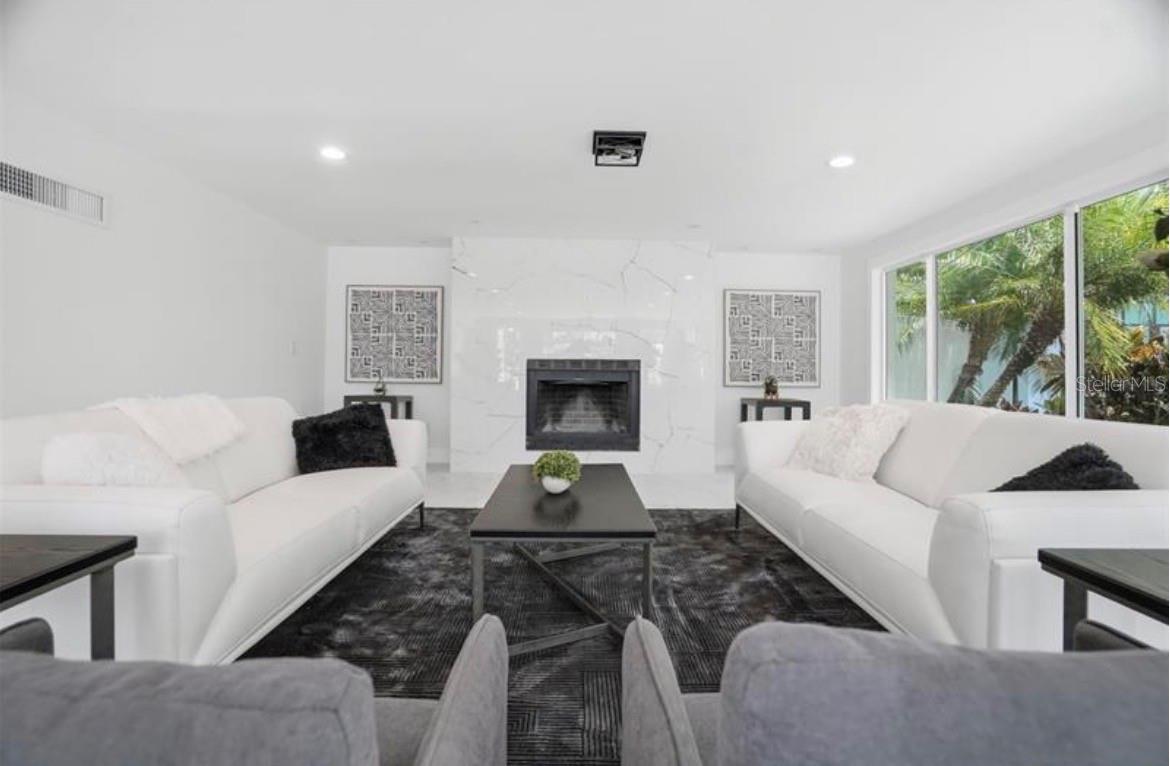 5101 DOVER ST NE — photo 9