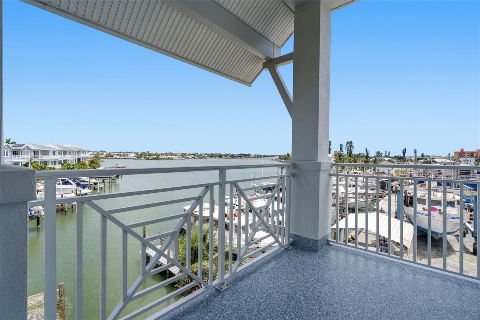 13655 GULF BLVD #302 — photo 19