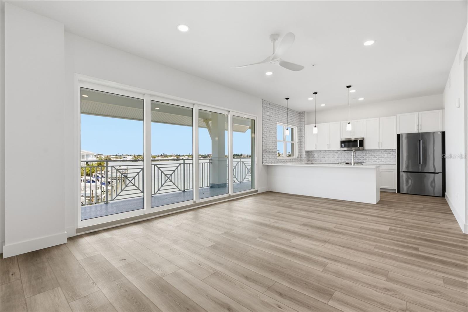 13655 GULF BLVD #302 — photo 9