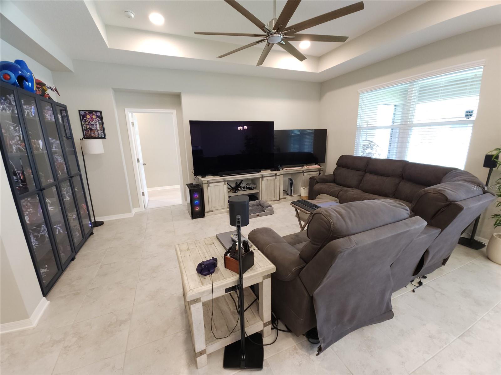 9342 CRESCENT RAY DR — photo 24