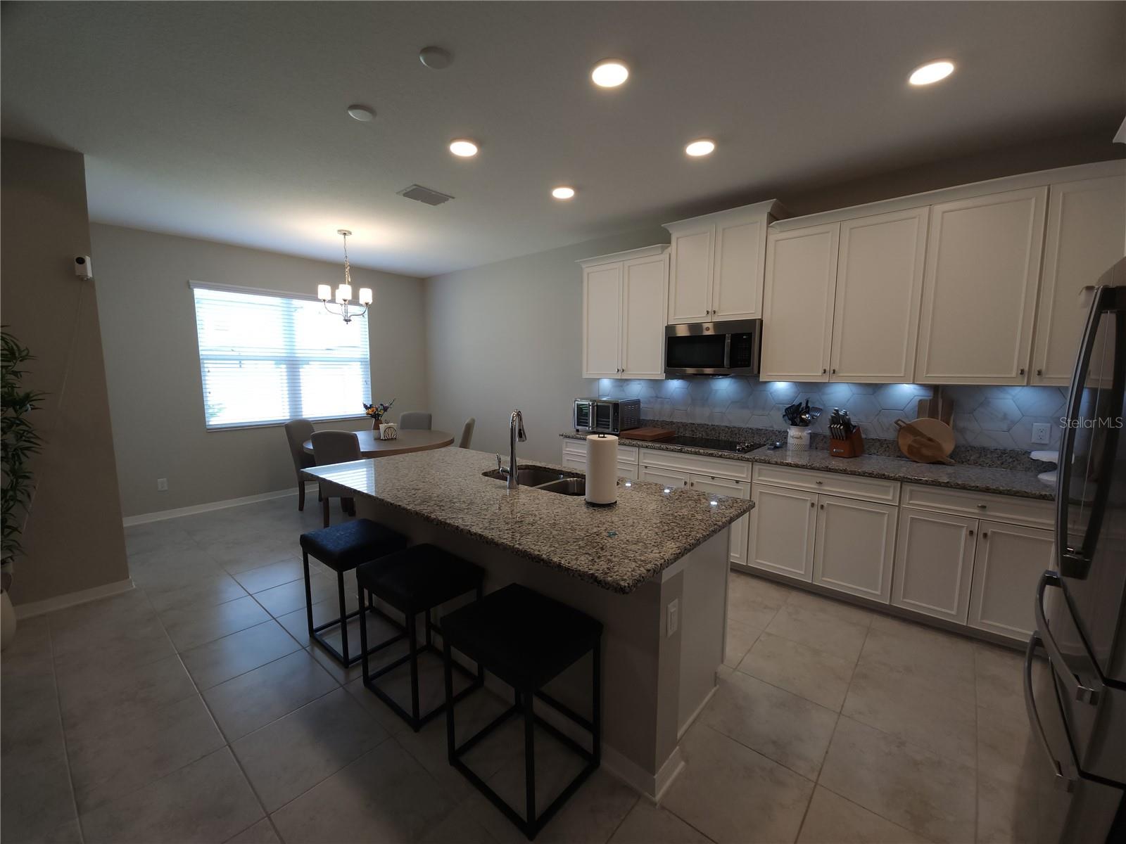 9342 CRESCENT RAY DR — photo 20