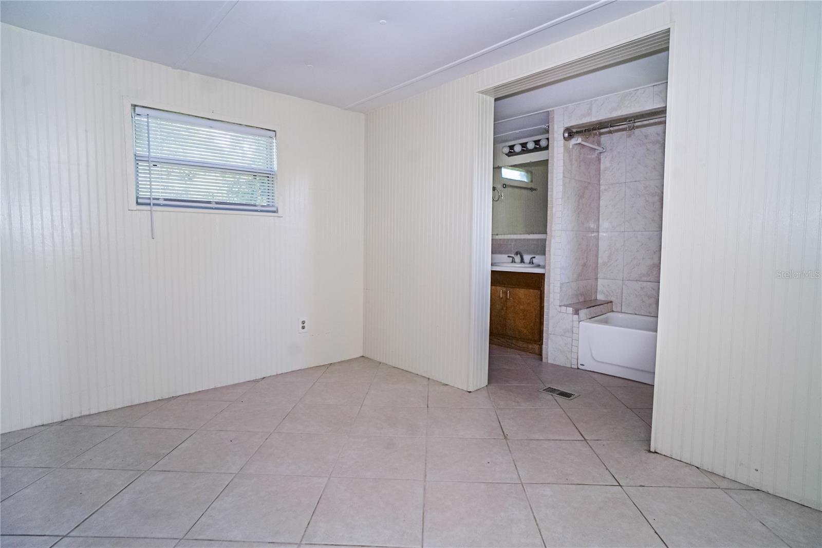 8010 BELCHER LN — photo 6