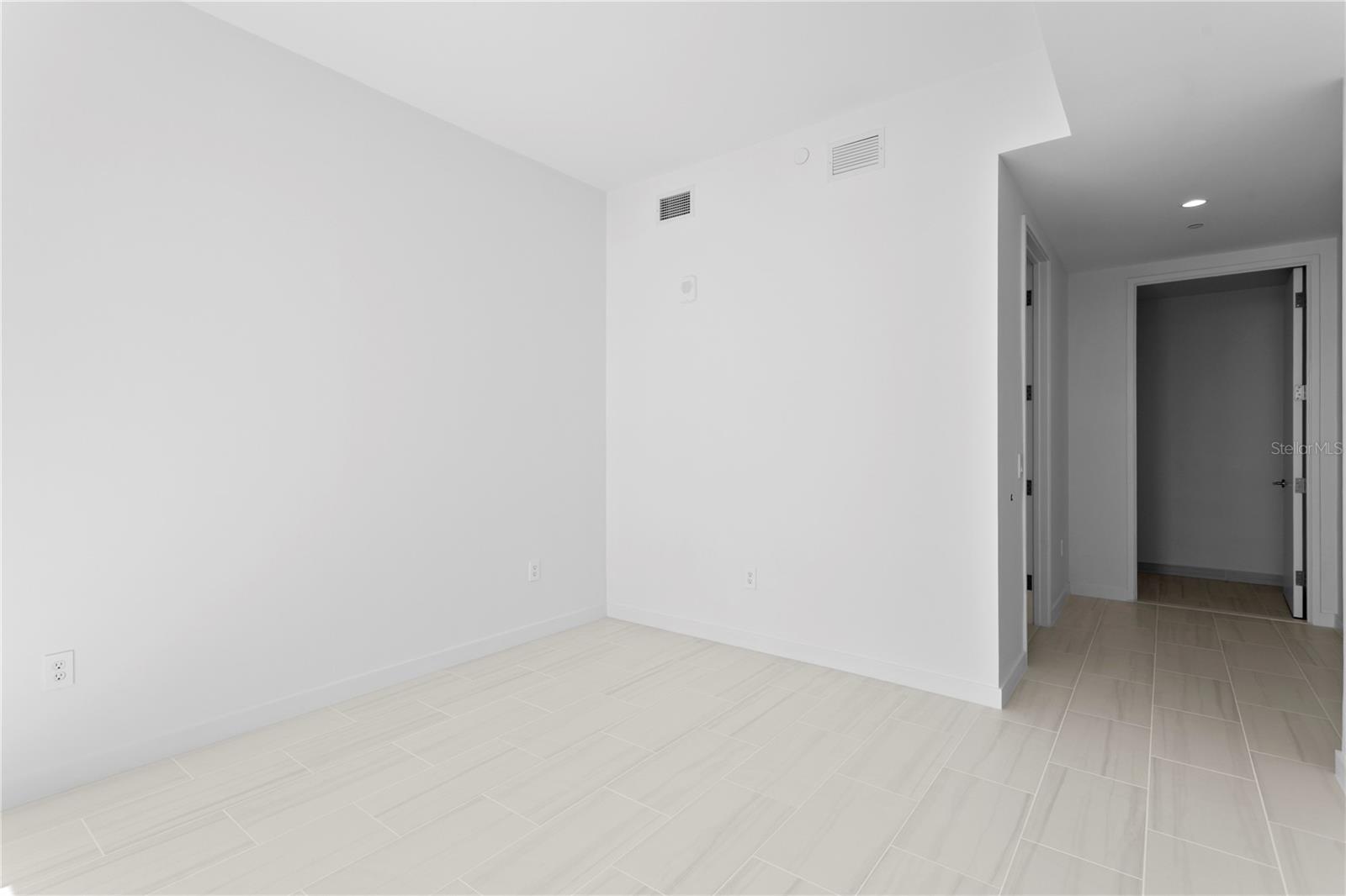 400 CENTRAL AVE #2806 — photo 45