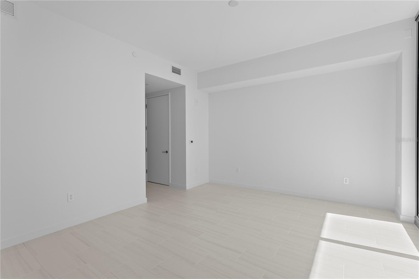 400 CENTRAL AVE #2806 — photo 29
